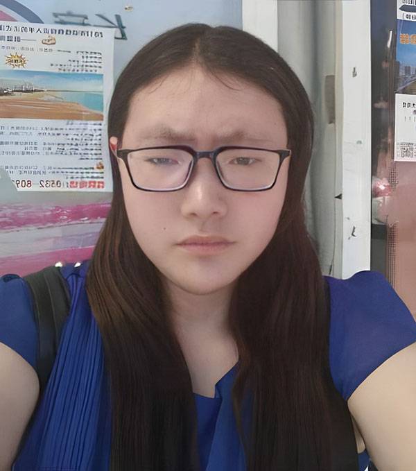 李女士