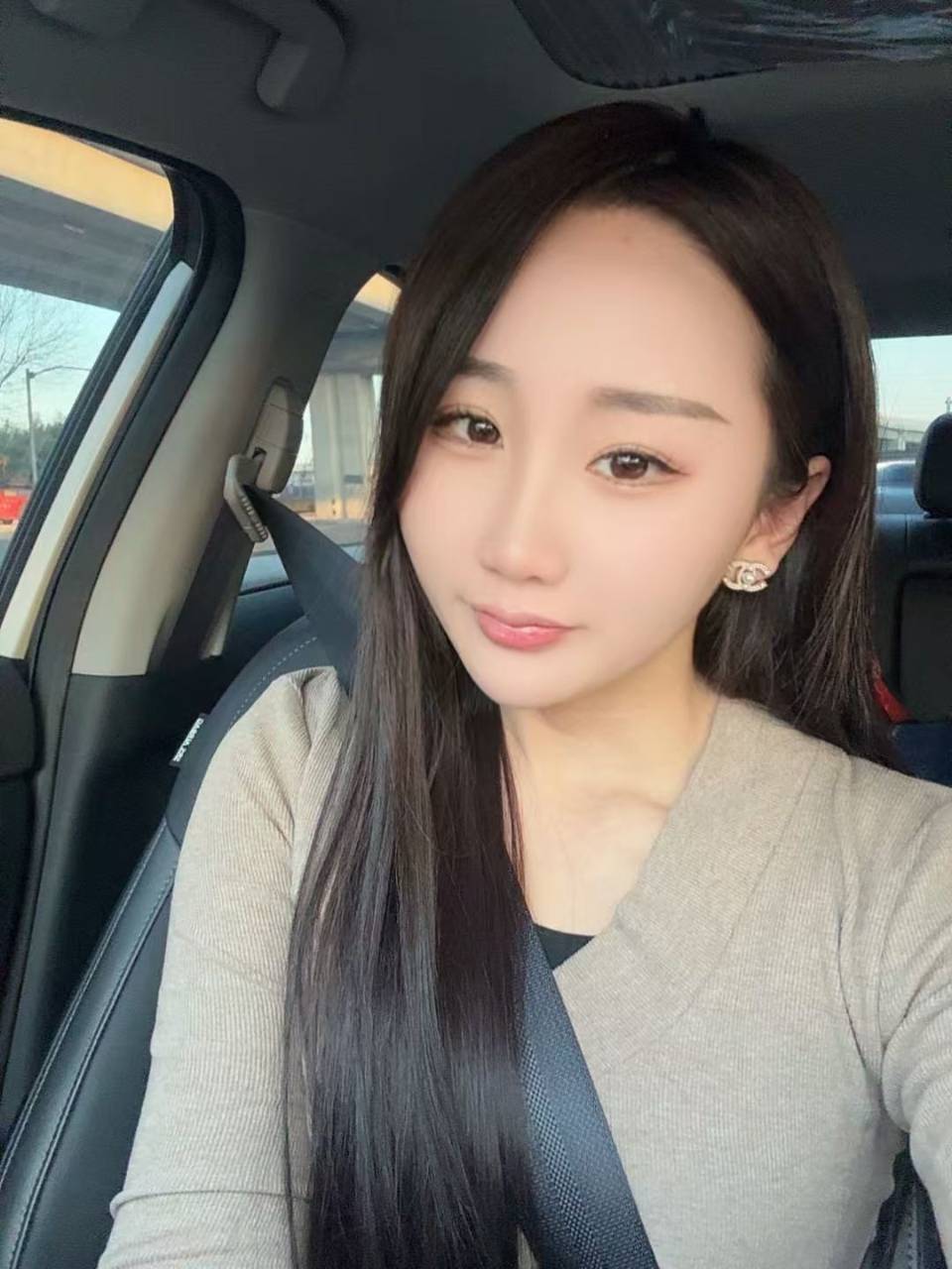杨琳娜