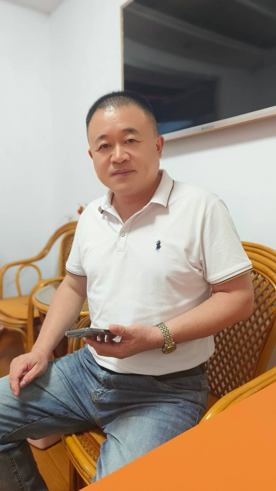 茌先生
