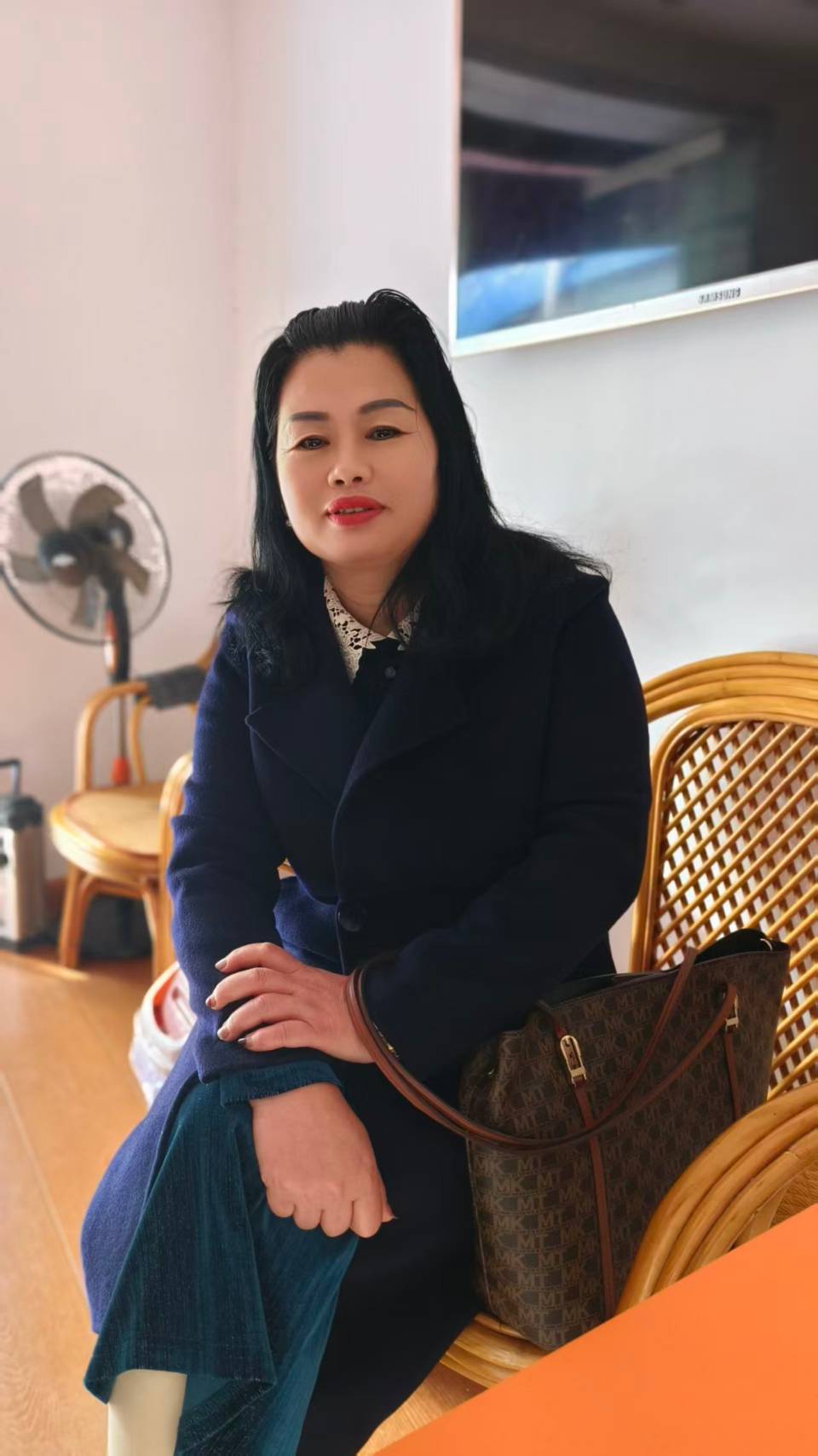 王女士