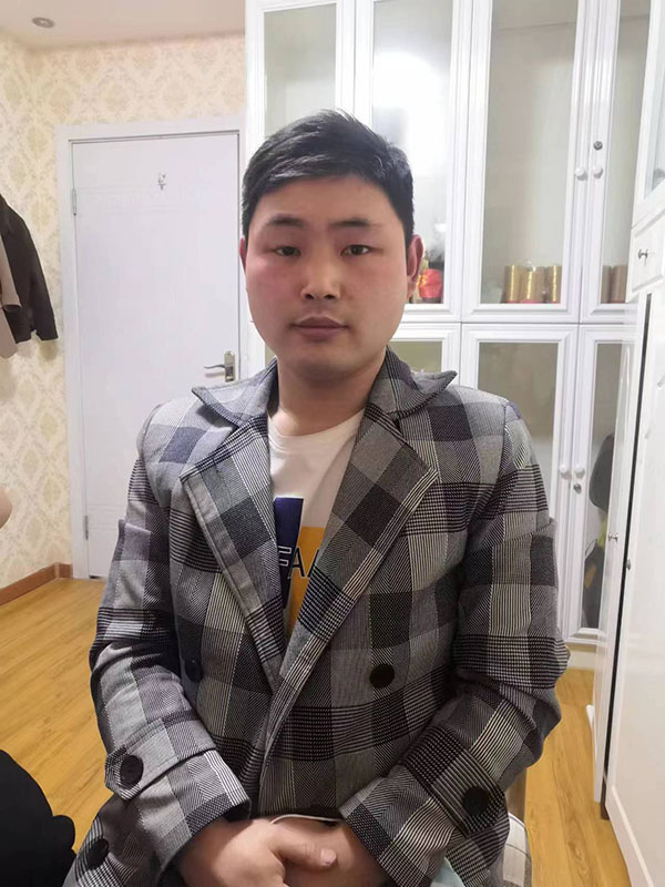 王先生